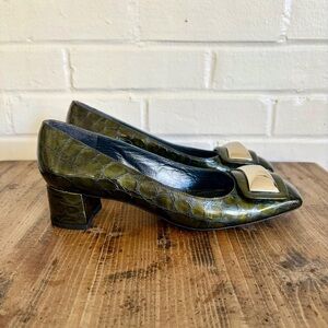 Stuart Weitzman Green Crocodile Mini Block Heels w/ Gold Accent, SZ 6.5N EUC!